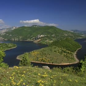Пролетни спомени