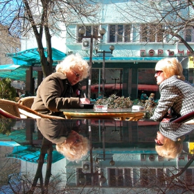 На кафе  и  слънце