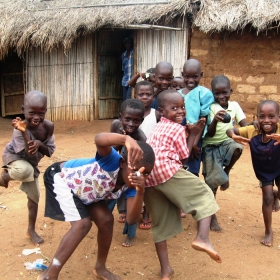 Да раздвижим фотографията за конкурса! (Burundi, Africa)