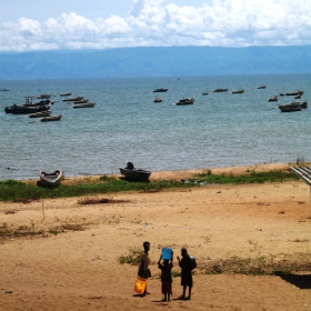 За вода на езерото Tanganyika ( Burundi, Africa)