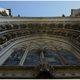 Входът на Cathedrale de Lausanne