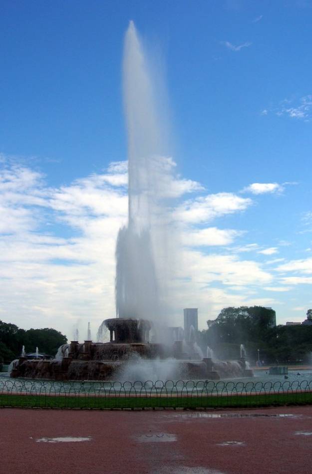 Buckingham Fountain 2