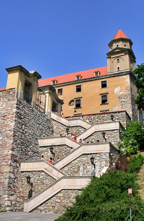 Братислава