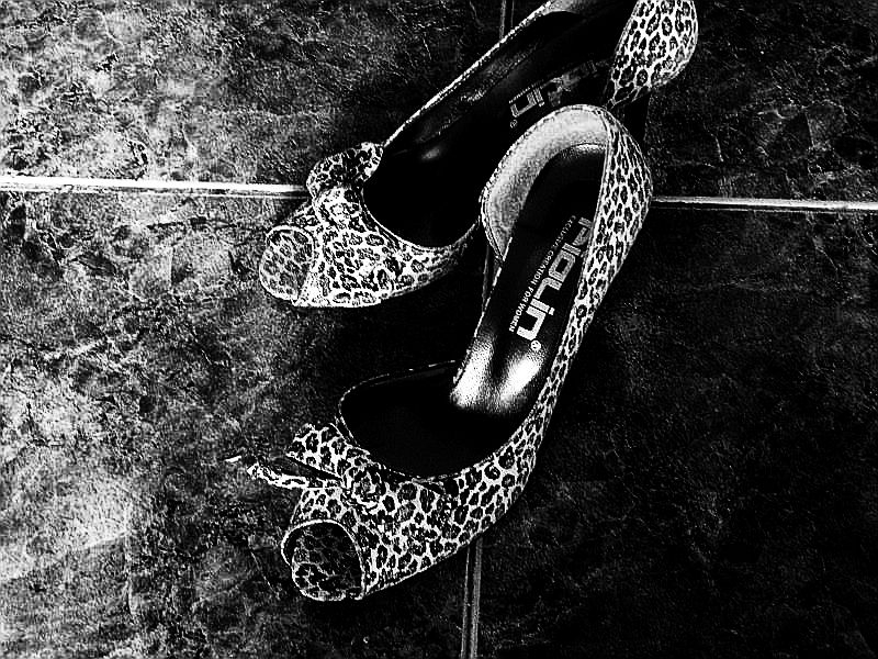 *shOEs*