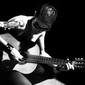 Not another fool with guitar