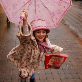 Mary Poppins in pink