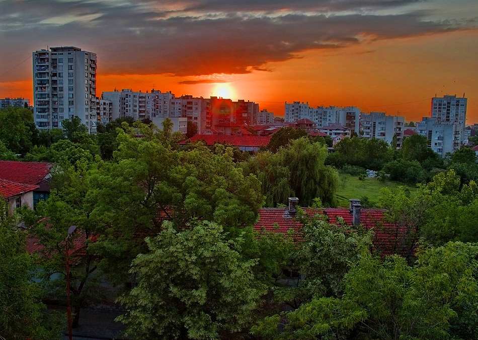 Утро над града /като си нямам море/