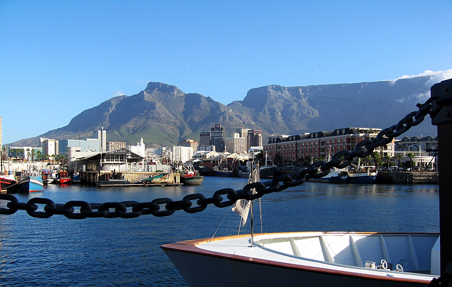 The boat and the beauty