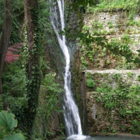 The summer garden in Balchik : waterfall