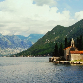 Boka Kotorska/ lady of the rock