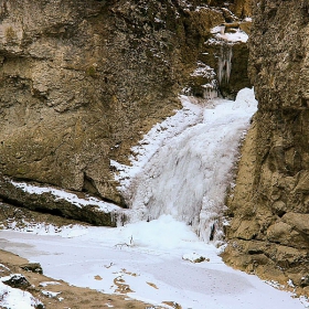 Замръзен  водопад