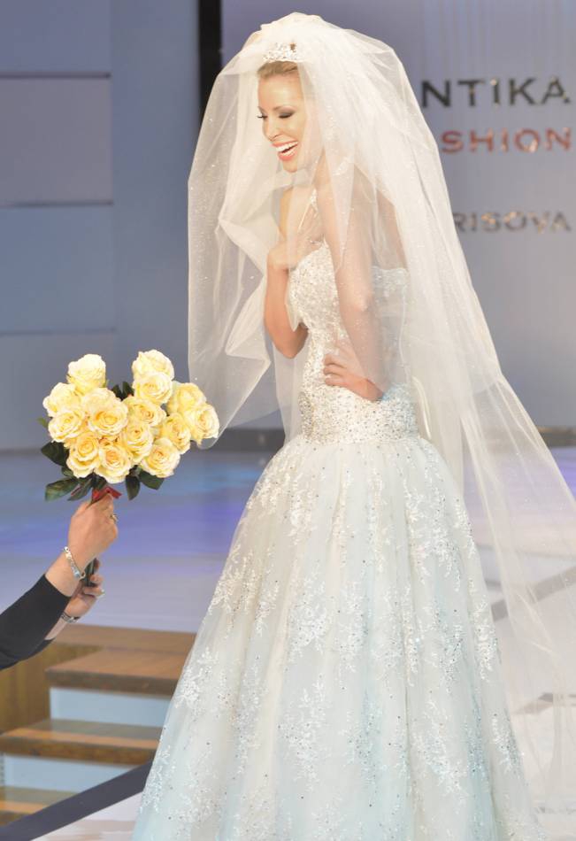 Модна къща “Romantika Fashion” - колекция AMOUR 2009
