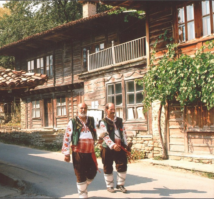 Като у дома си