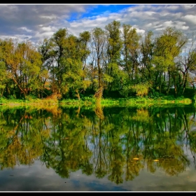 Есенни води