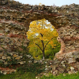 Есен в Хисаря