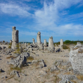 Pobiti kamani-Varna