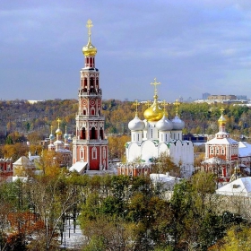 Новодевически манастир - един от най-красивите в Москва!:)