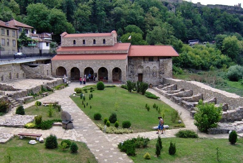 Търново, Великата лавра