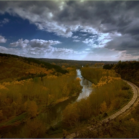 Там край реката...