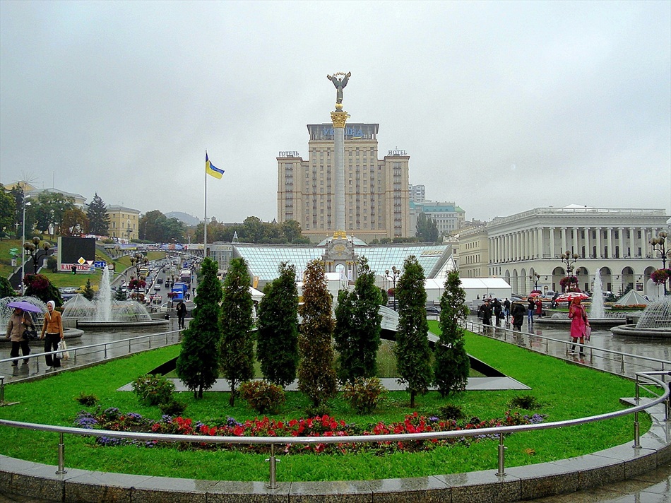 Дъждовен Киев......