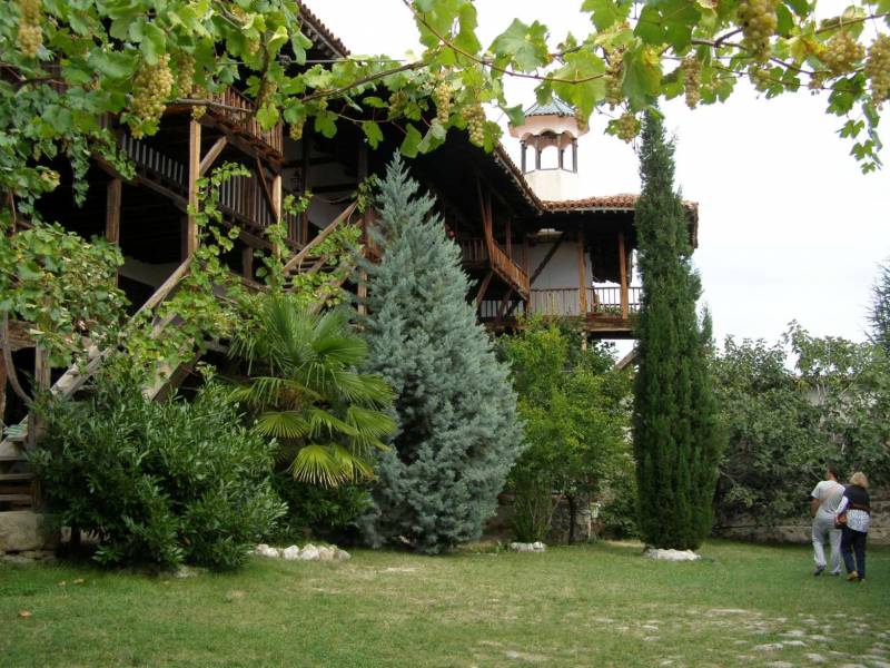 Rojenski manastir