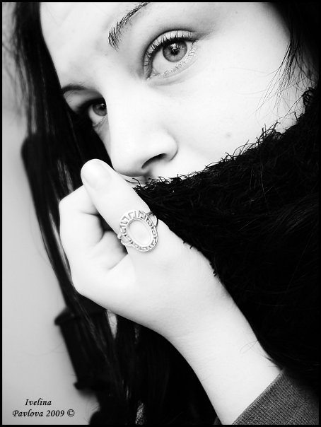.. и мечтая в черно-бяло.