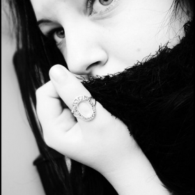.. и мечтая в черно-бяло.