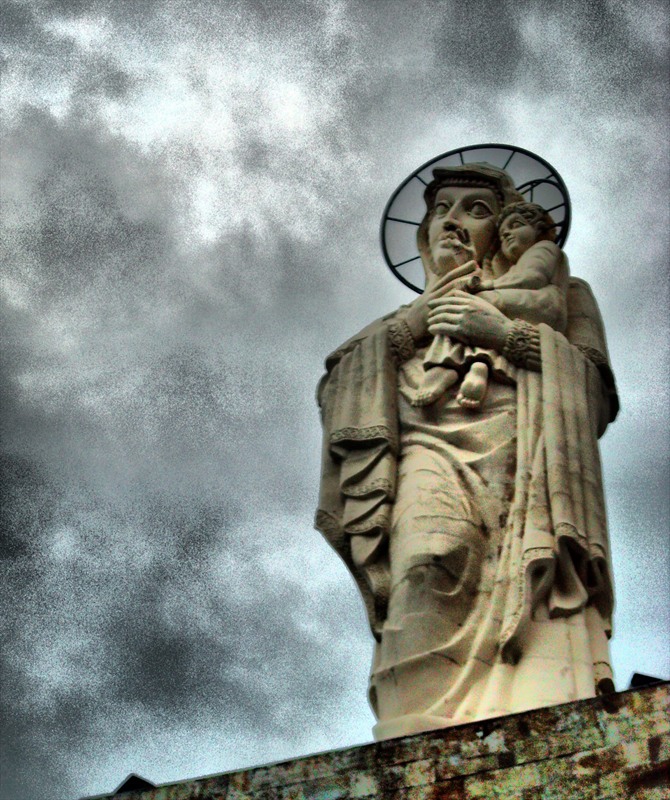 jesus and mother maria