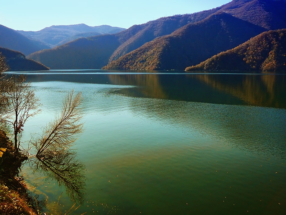 Край водата...