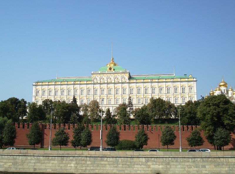 В този красив дворец са се коронясвали Руските царе, а сега и Руските президенти!