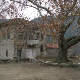 Стара къща в село Влахи