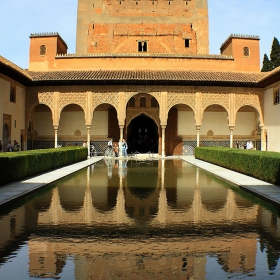 Крепостта Alhambra - дворът 