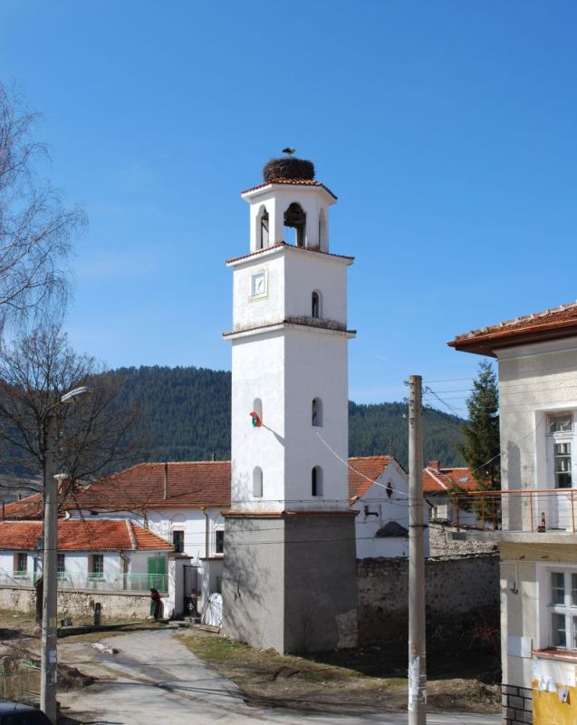 Ккамбанарията в Равногор