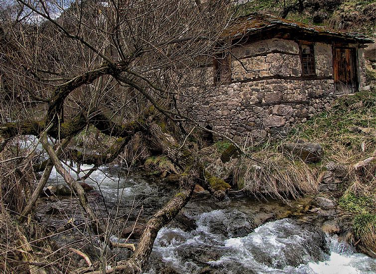 Старата воденица