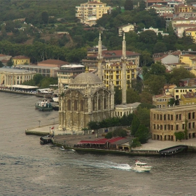 Ortaköy Camii