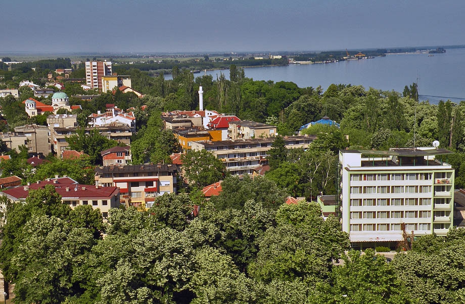 Градът на завоя на голямата река