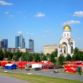 Кока-кола, Небостъргачи, Нови църкви....,или както се пееше в една песен.....,