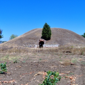 Поморие, тракийската куполна гробница