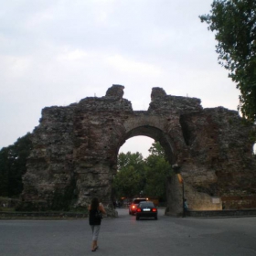 Хисар, южната порта 