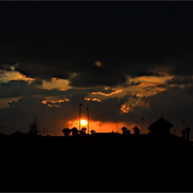 Залез над града  -  Atardecer sobre la ciudad