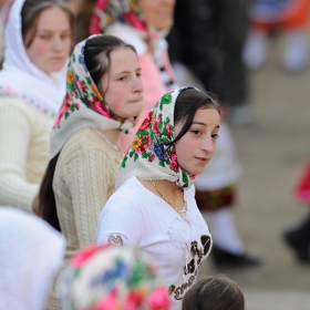 Помашки девойки на хоро. С.Рибново, Южна България