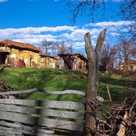 Къща в село Гълъбовци