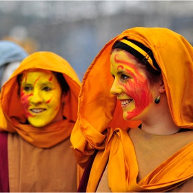 orange girls