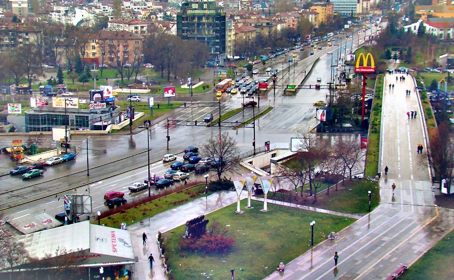 Пъстротата на мрачния ден