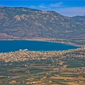 Korinthos, Lautraki, залива