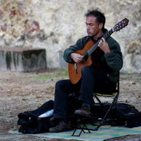 Музикант в Castelo de Sao Jorge, Lisboa