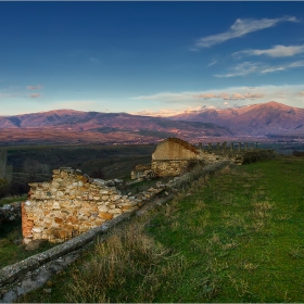 Старите дувари