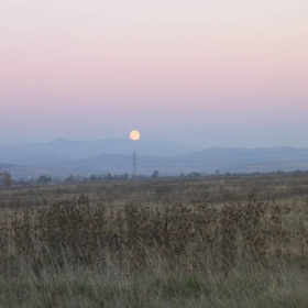 Izgrev na Lunata nad Balkana