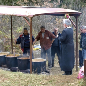 Курбан за здраве на деня на Св. Архангел Михаил, Своге, в.з. Лагатора