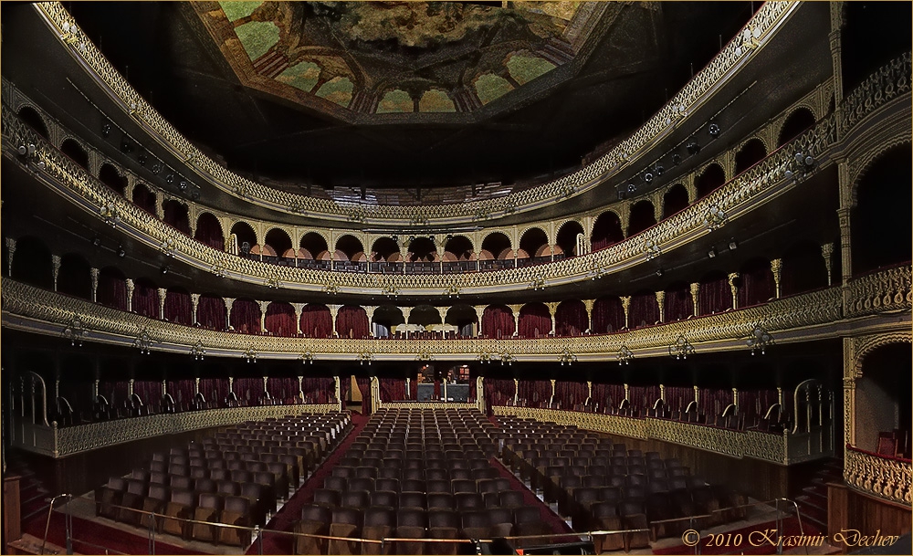 Големият Театър Фая, Кадис, Испания  - Gran Teatro Falla. Cádiz, España